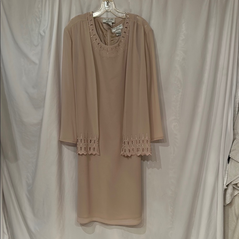 Beige Sleeveless Dress with Jacket